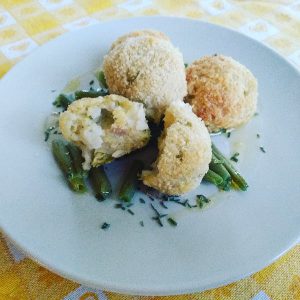 Arancini di riso con asparagi